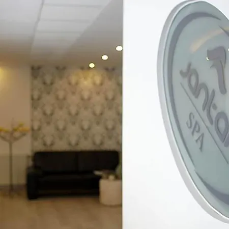 Jantar Wellness & 호텔