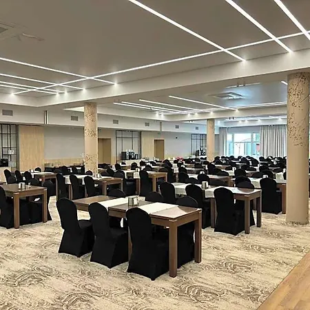 호텔 Jantar Wellness & 3*