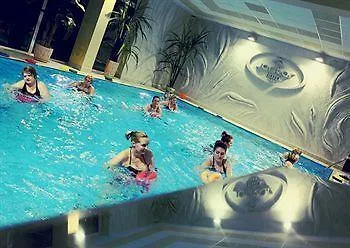 호텔 Jantar Wellness & 우스트카