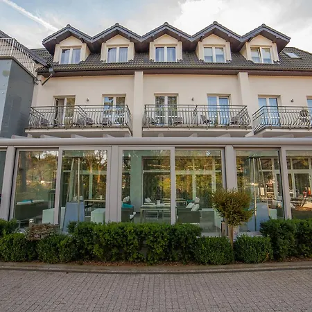 Отель Jantar Wellness & 3*