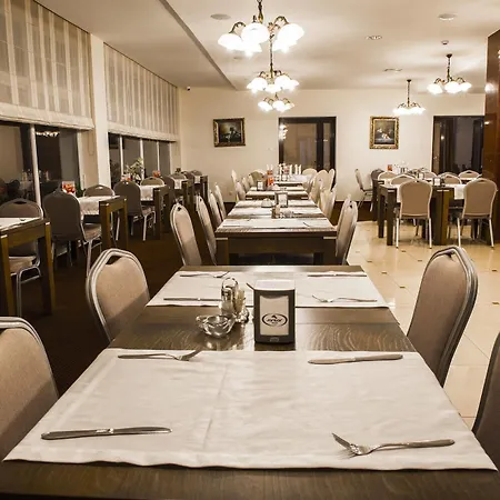 Jantar Wellness & Hotel 3*