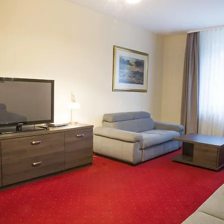 Jantar Wellness & Hotel 3*