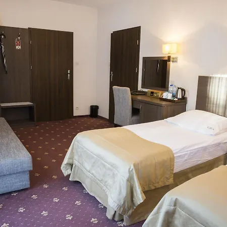 Jantar Wellness & Отель 3*