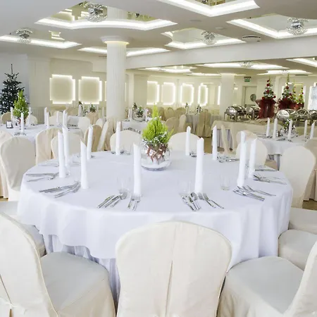 Jantar Wellness & 3* Устка