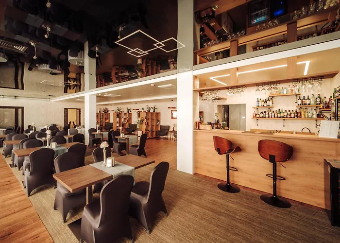 Jantar Wellness & Hotel